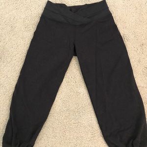 Black Lululemon 🍋 Dance Studio Pants